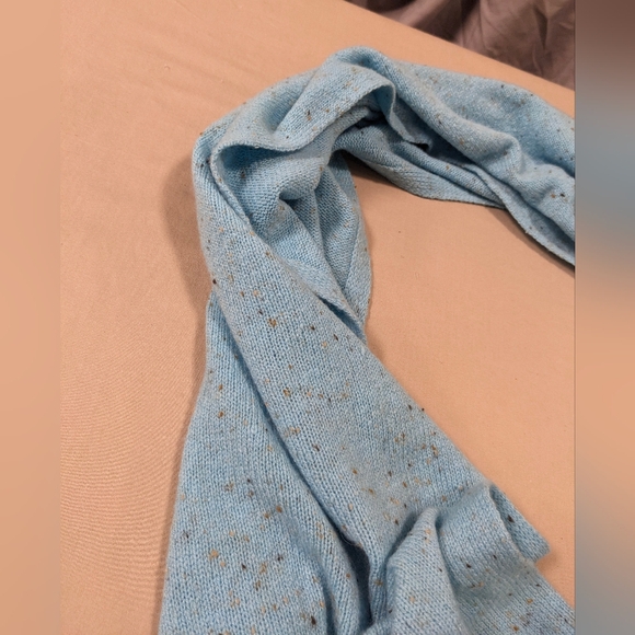 NWT: Kinross Cashmere Scarf- 17" x 75" - Picture 8 of 12